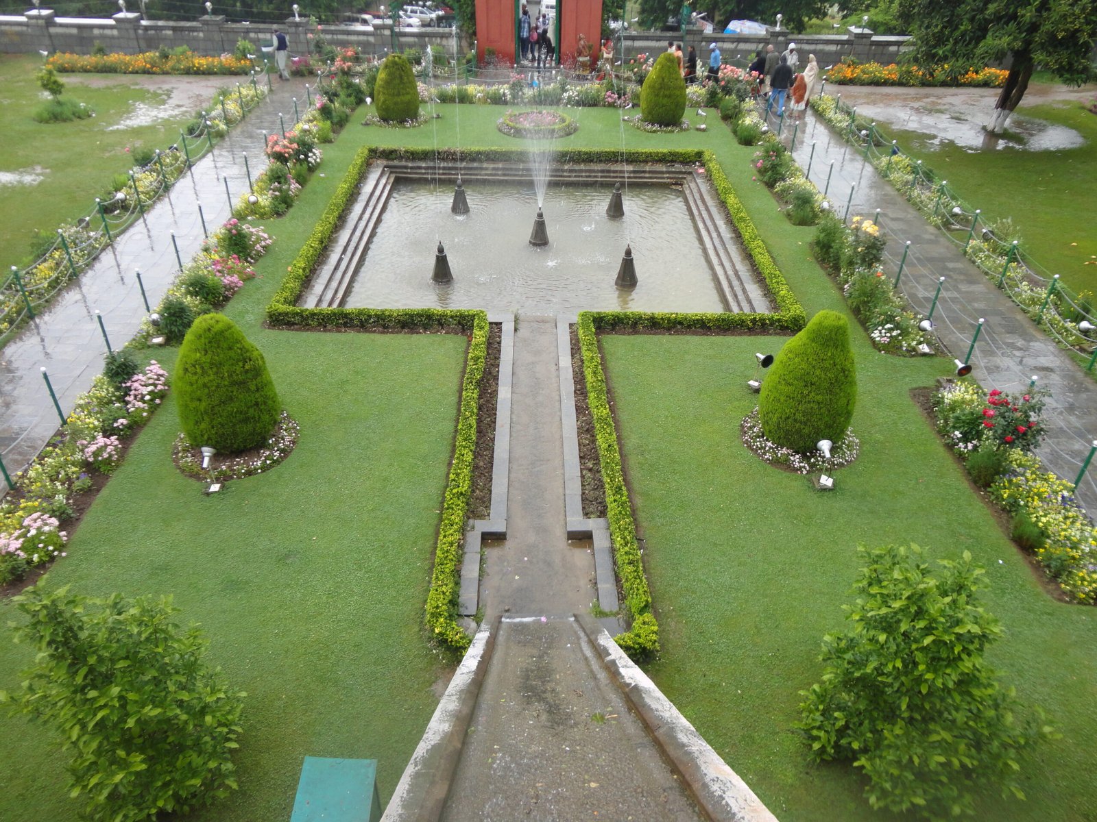 Dal Lake in Srinagar, Kashmir