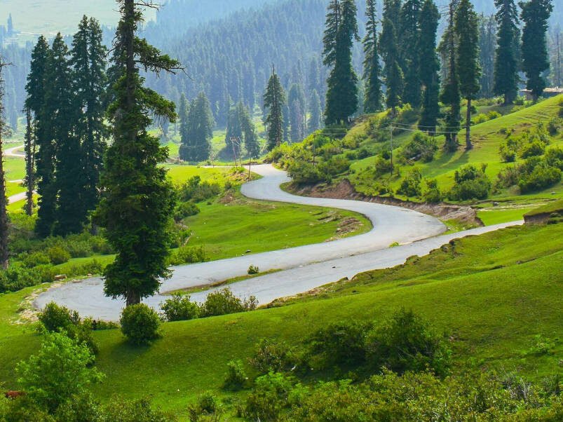 Doodhpathri Valley of Milk